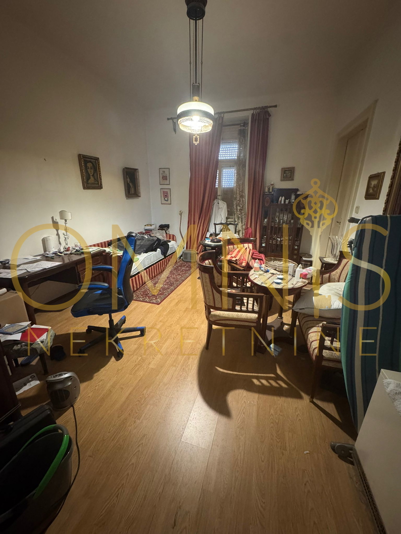 Appartamento trilocale a Belvedere, 90 m² – piano terra alto con balcone