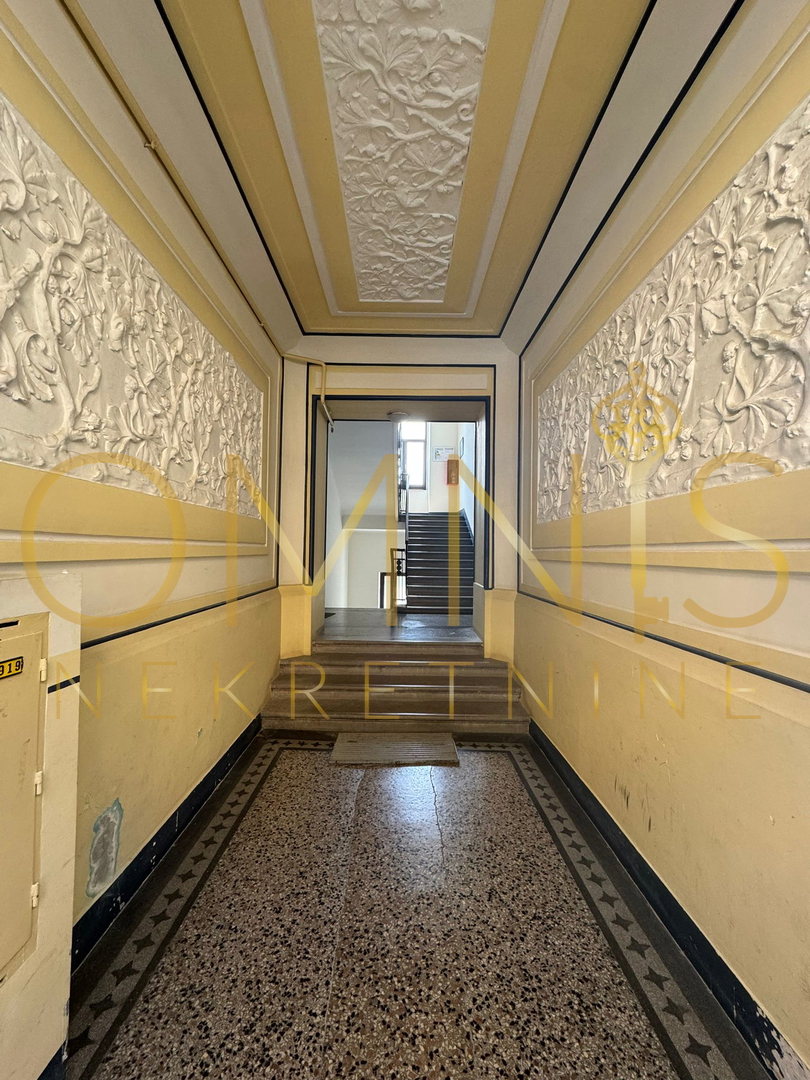 Appartamento trilocale a Belvedere, 90 m² – piano terra alto con balcone