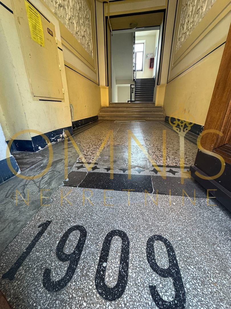 Appartamento trilocale a Belvedere, 90 m² – piano terra alto con balcone