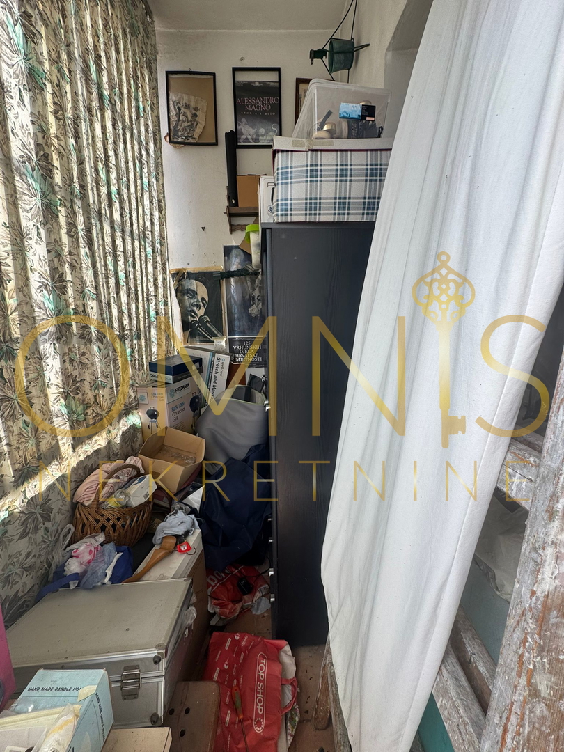 Appartamento trilocale a Belvedere, 90 m² – piano terra alto con balcone