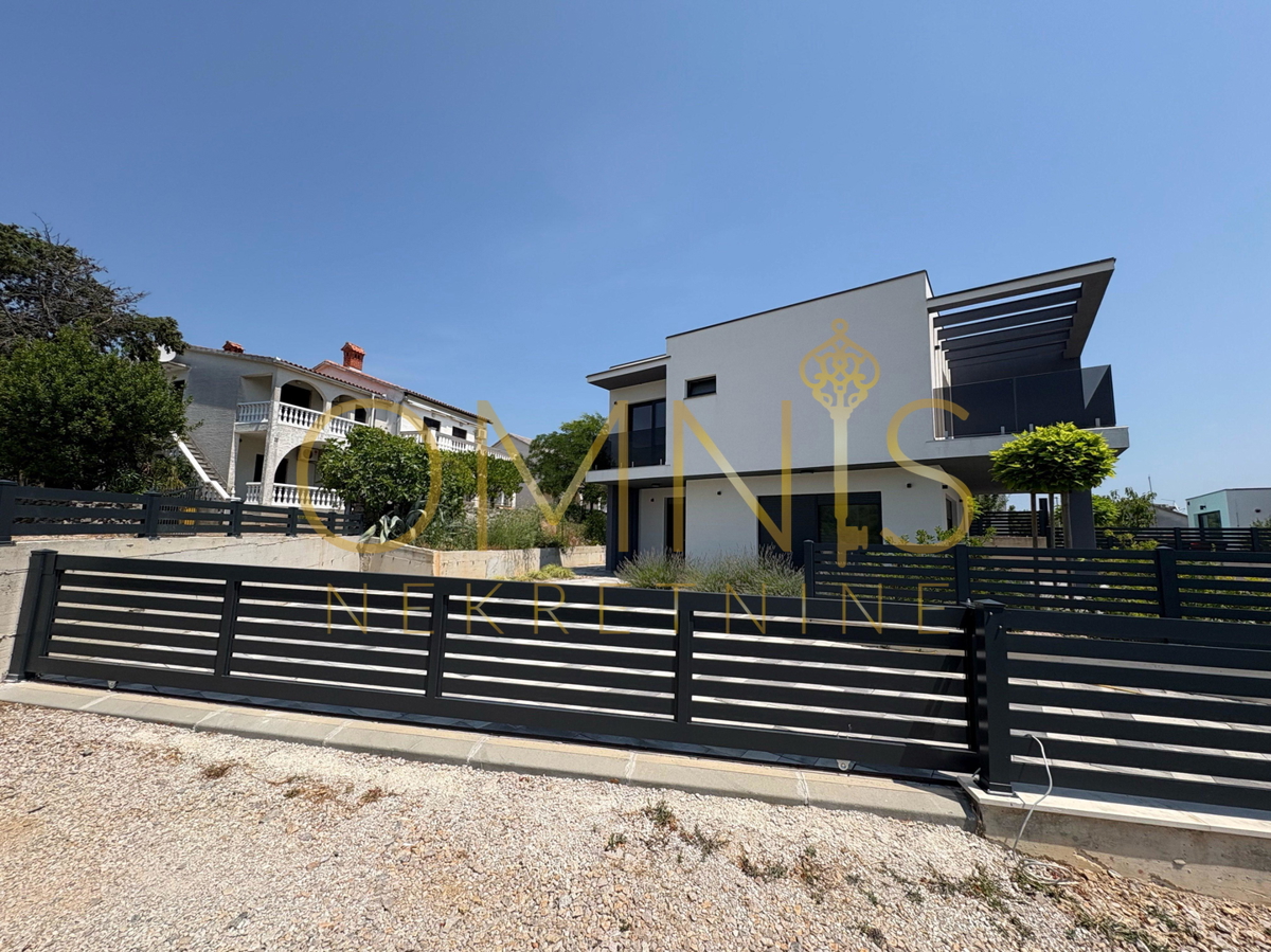 ISOLA DI KRK, CITTÀ DI KRK (dintorni) – Villa moderna di lusso con piscina e vista mare