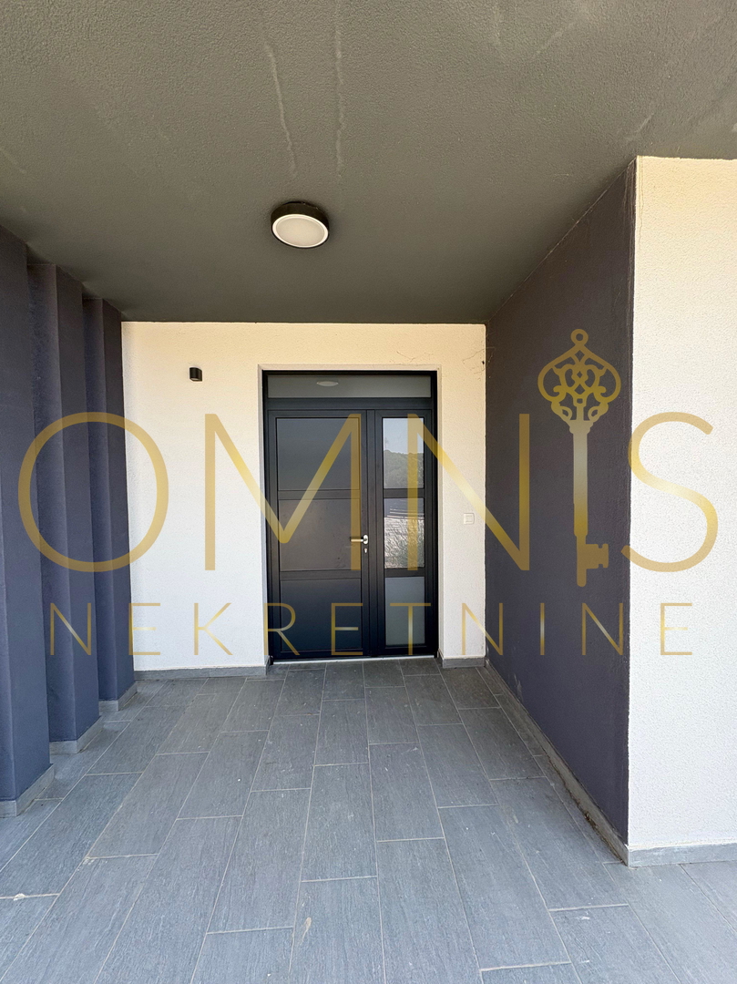 ISOLA DI KRK, CITTÀ DI KRK (dintorni) – Villa moderna di lusso con piscina e vista mare