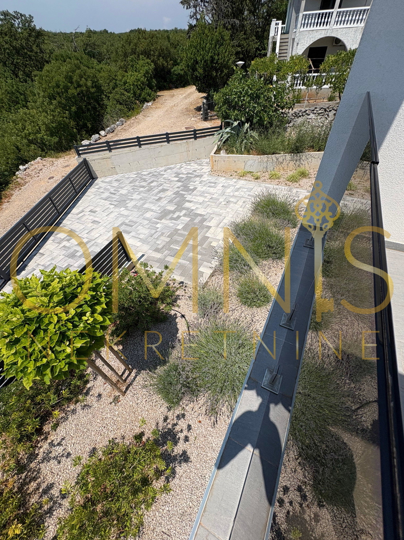 ISOLA DI KRK, CITTÀ DI KRK (dintorni) – Villa moderna di lusso con piscina e vista mare