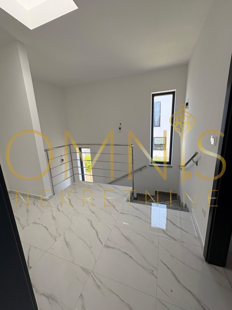 ISOLA DI KRK, CITTÀ DI KRK (dintorni) – Villa moderna di lusso con piscina e vista mare