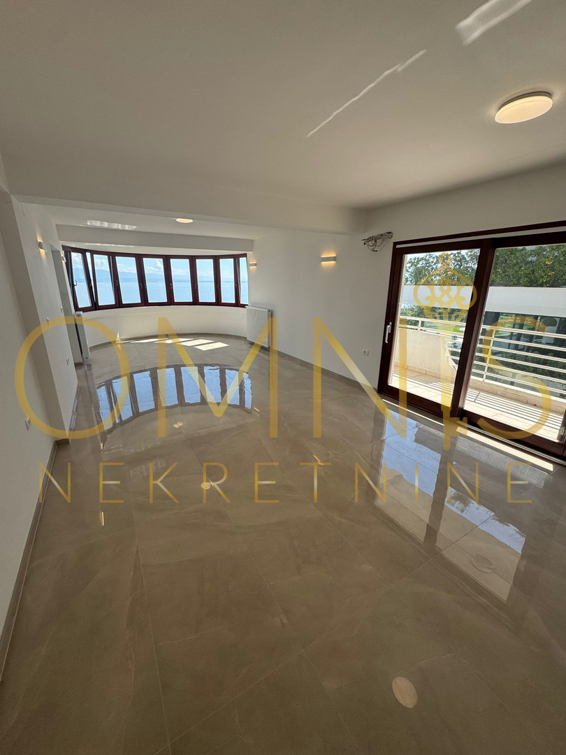 OPATIJA – APPARTAMENTO DI LUSSO CON VISTA PANORAMICA SUL MARE