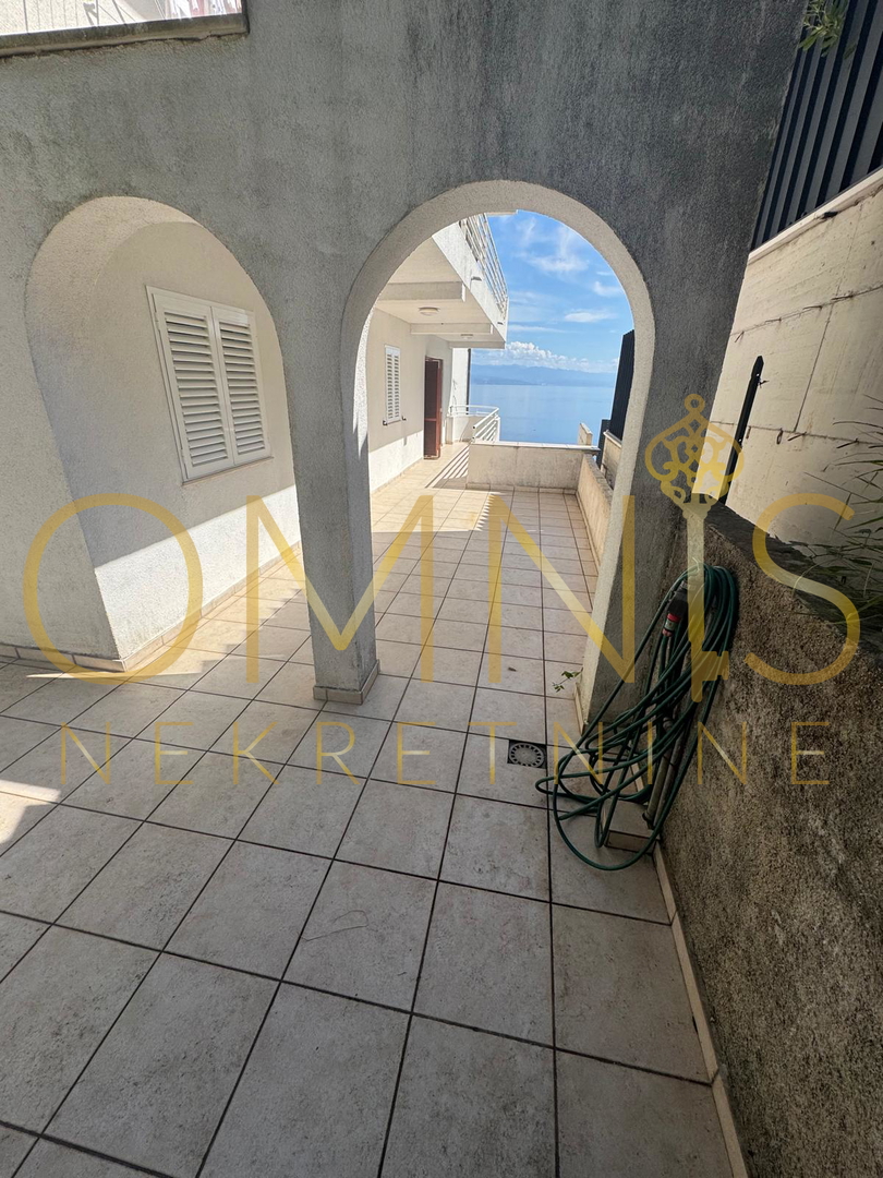 OPATIJA – APPARTAMENTO DI LUSSO CON VISTA PANORAMICA SUL MARE