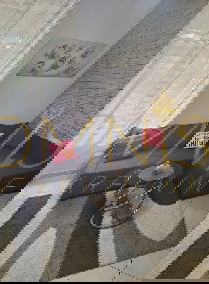 RIJEKA – KOZALA, appartamento completamente arredato di 40 m²