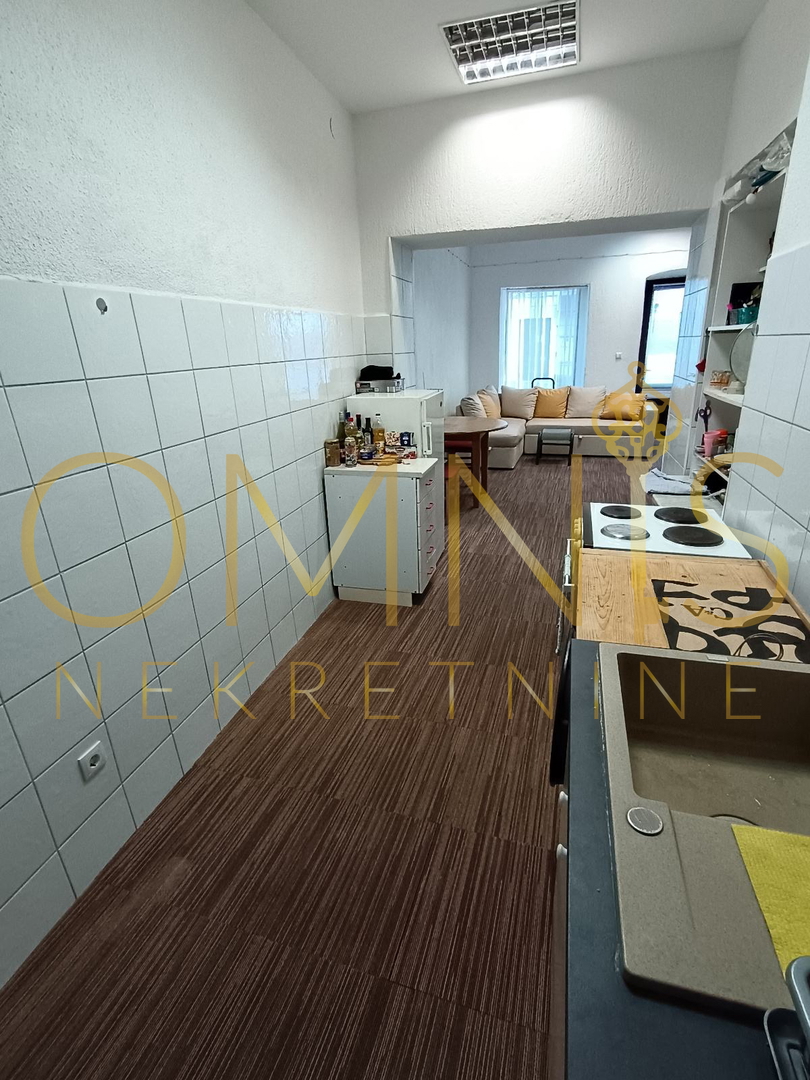 RIJEKA – POTOK, locale residenziale/commerciale 30 m²