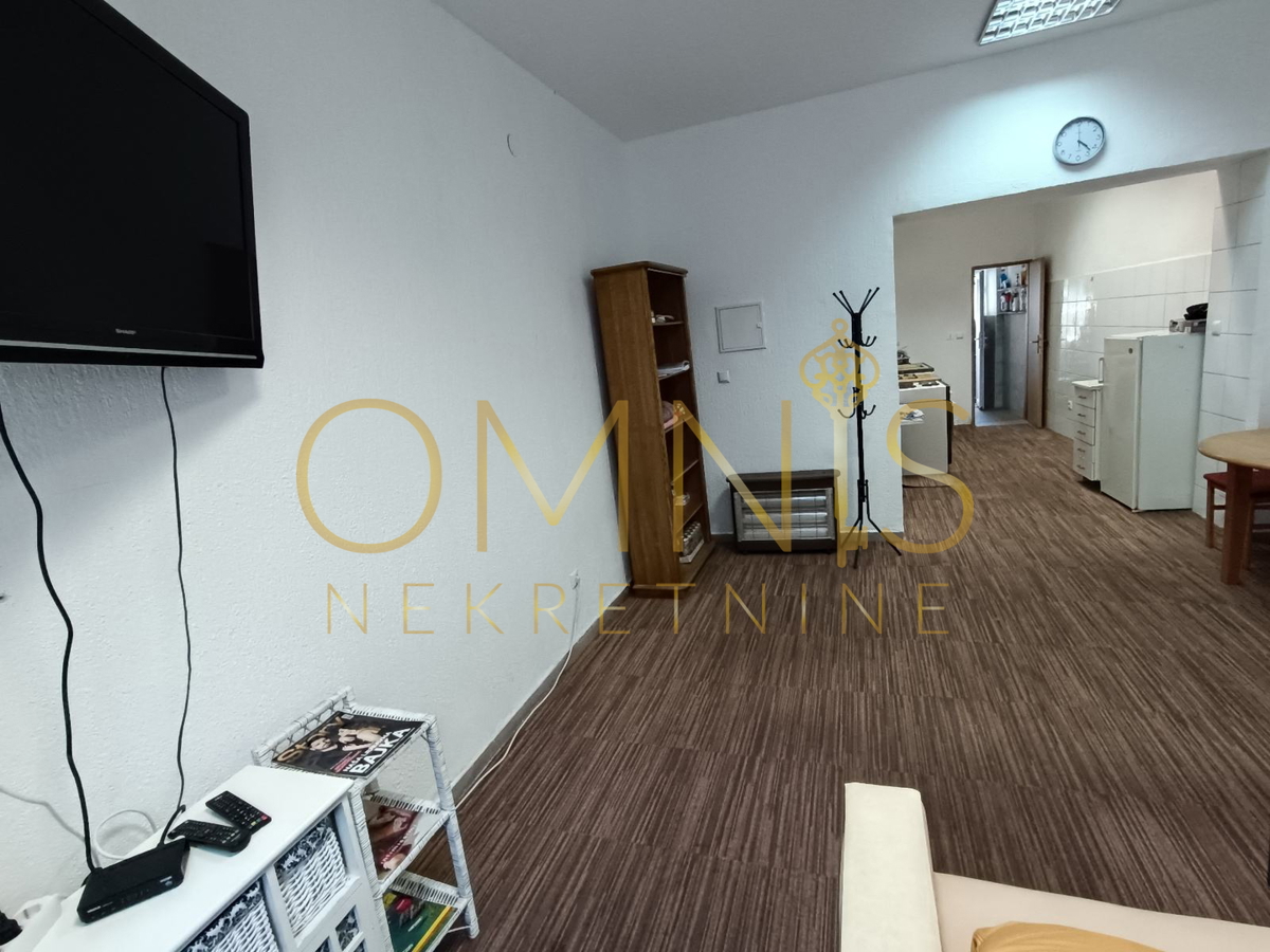 RIJEKA – POTOK, locale residenziale/commerciale 30 m²