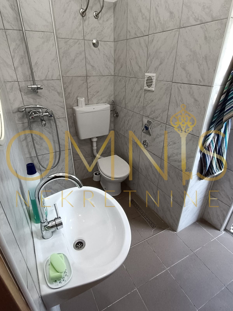 RIJEKA – POTOK, locale residenziale/commerciale 30 m²