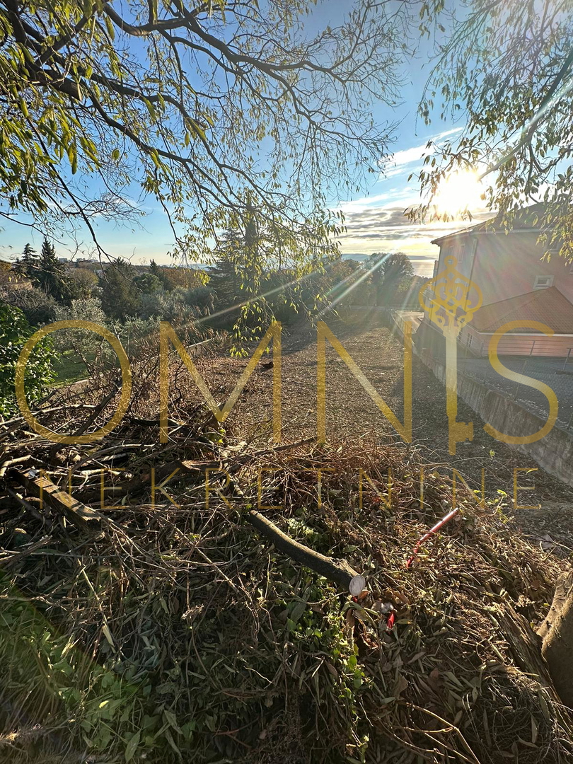 Terreno edificabile a Kostrena con vista mare – 1065 m²