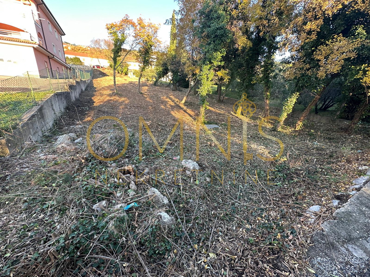 Terreno edificabile a Kostrena con vista mare – 1065 m²