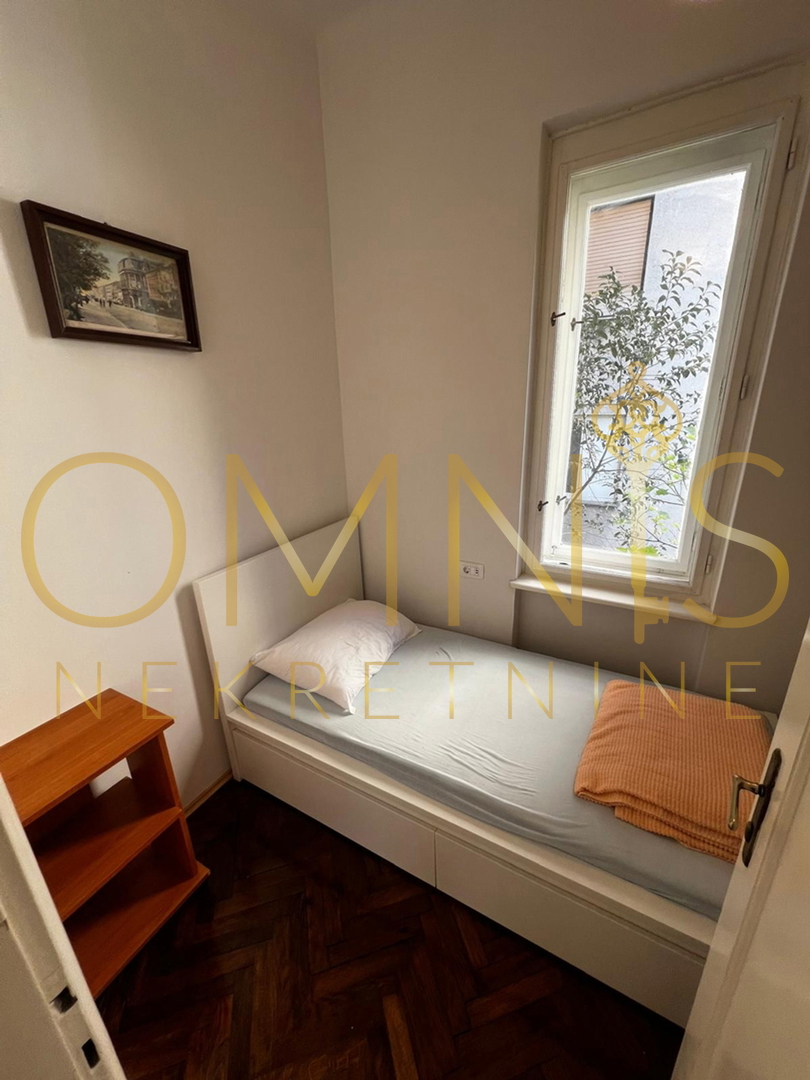 Rijeka, Sušak, appartamento trilocale con soggiorno in affitto