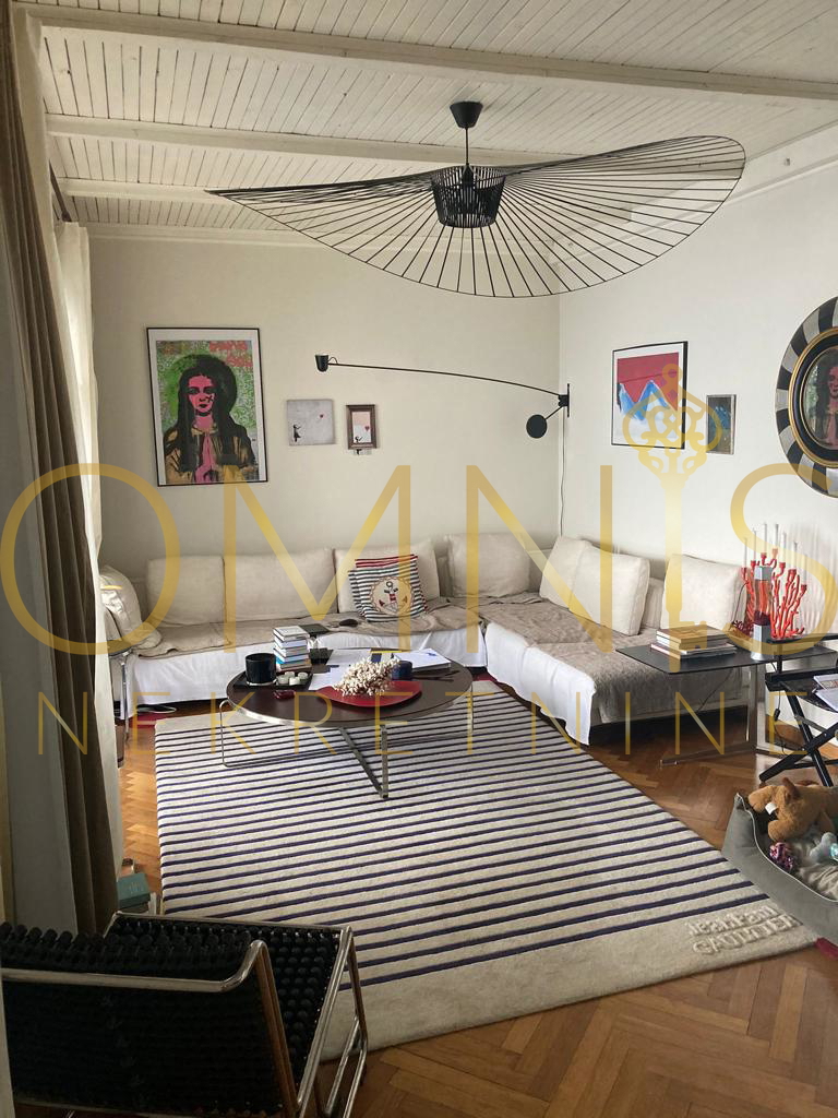 In vendita appartamento trilocale fronte mare – Fiume, 110 m²