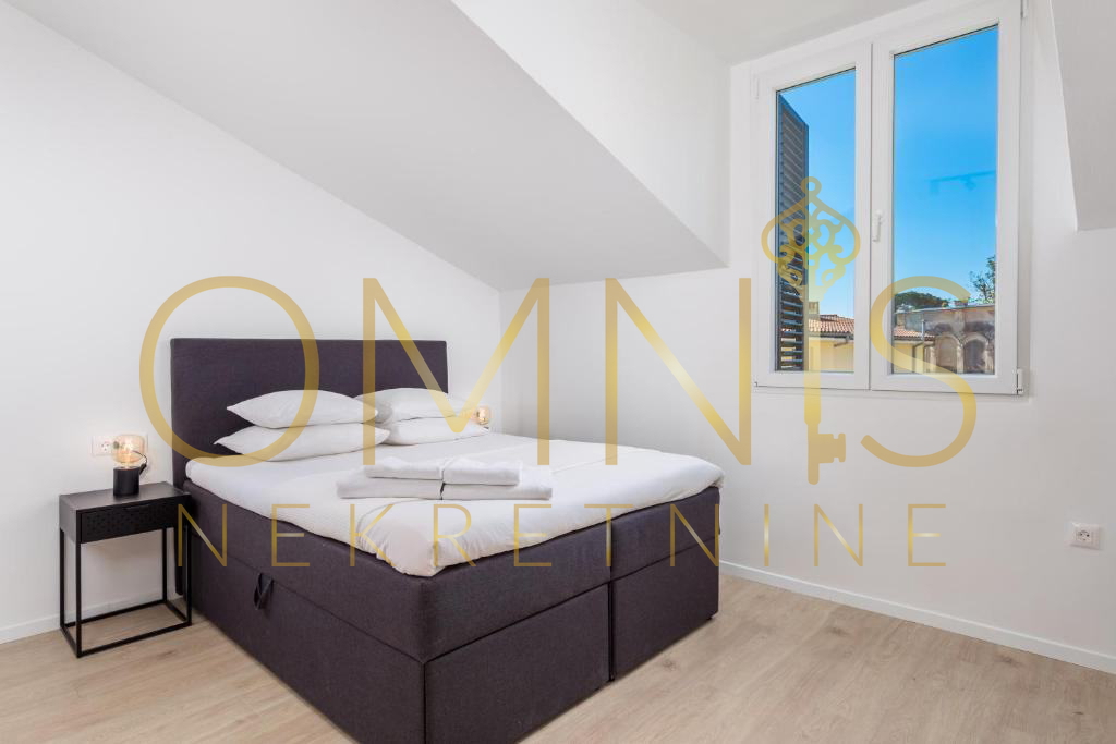 Opatija, centro, 3 camere + soggiorno, 85 m2, in vendita!