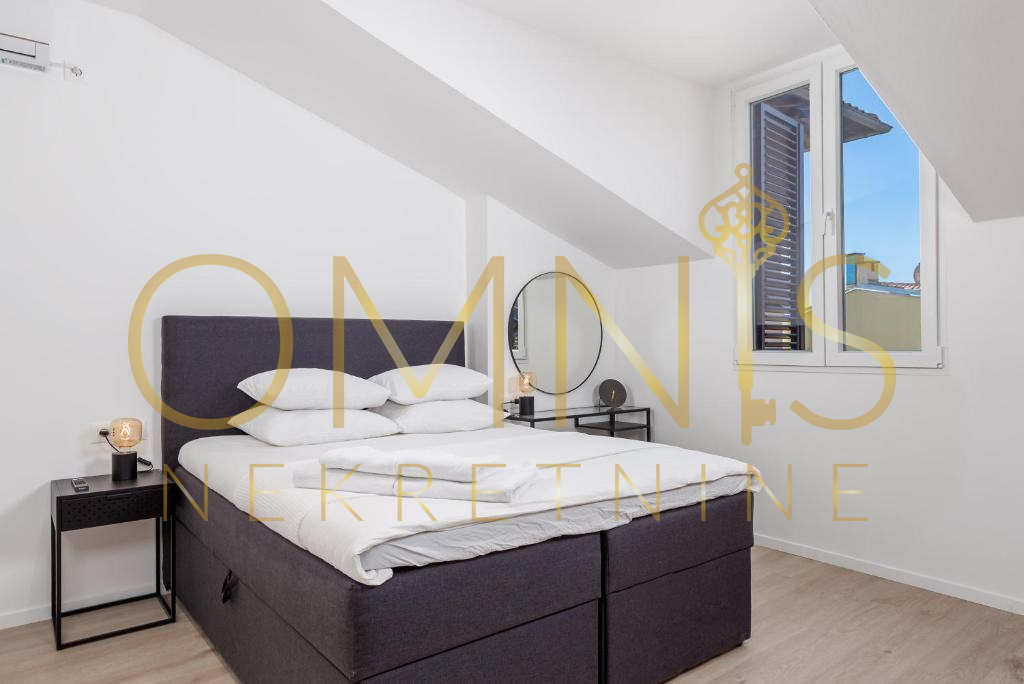 Opatija, centro, 3 camere + soggiorno, 85 m2, in vendita!