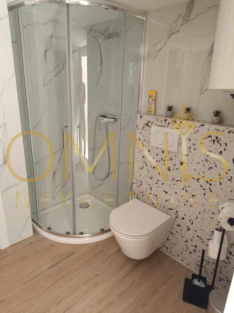 FIUME – BELVEDERE, monolocale ristrutturato con soppalco e balcone