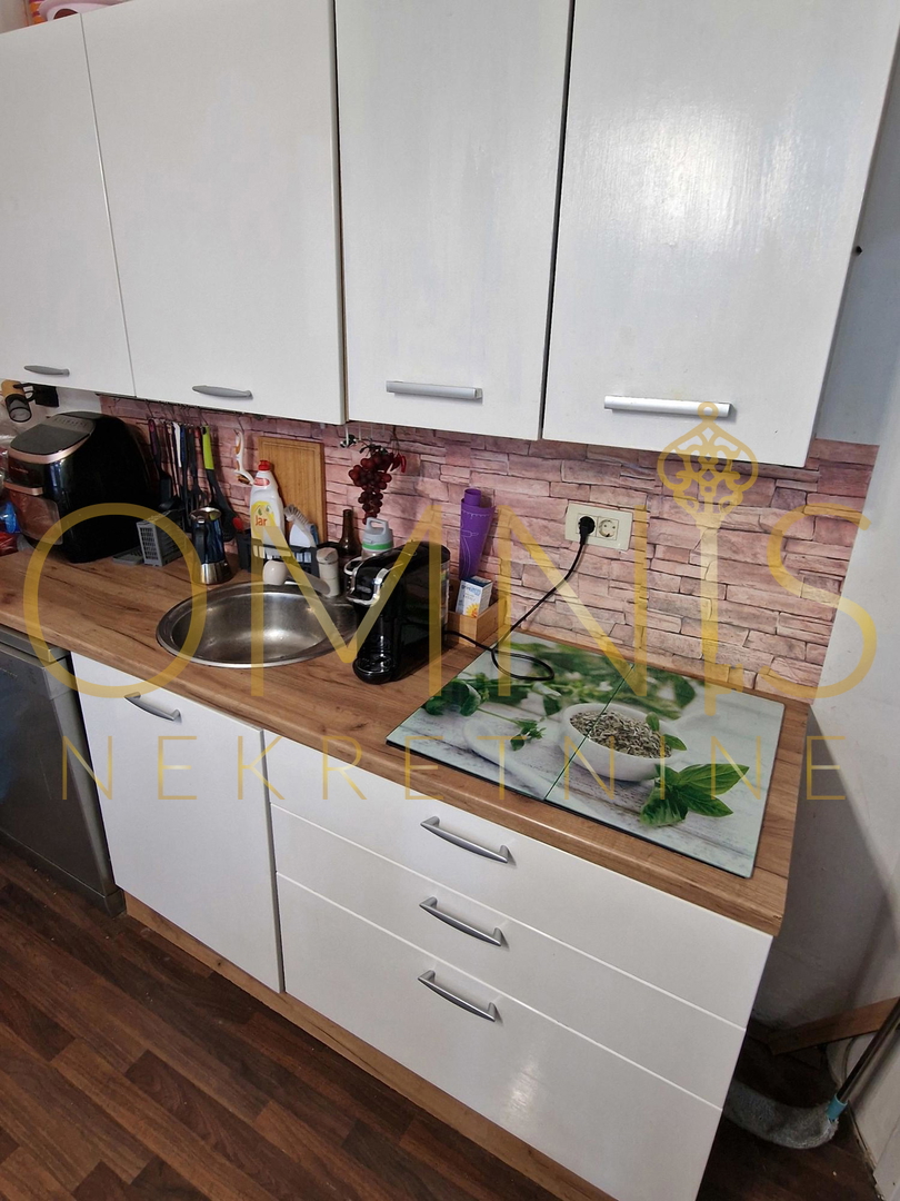 Rijeka - Centro, Appartamento bilocale con due ripostigli – ideale per investimento e appartamenti