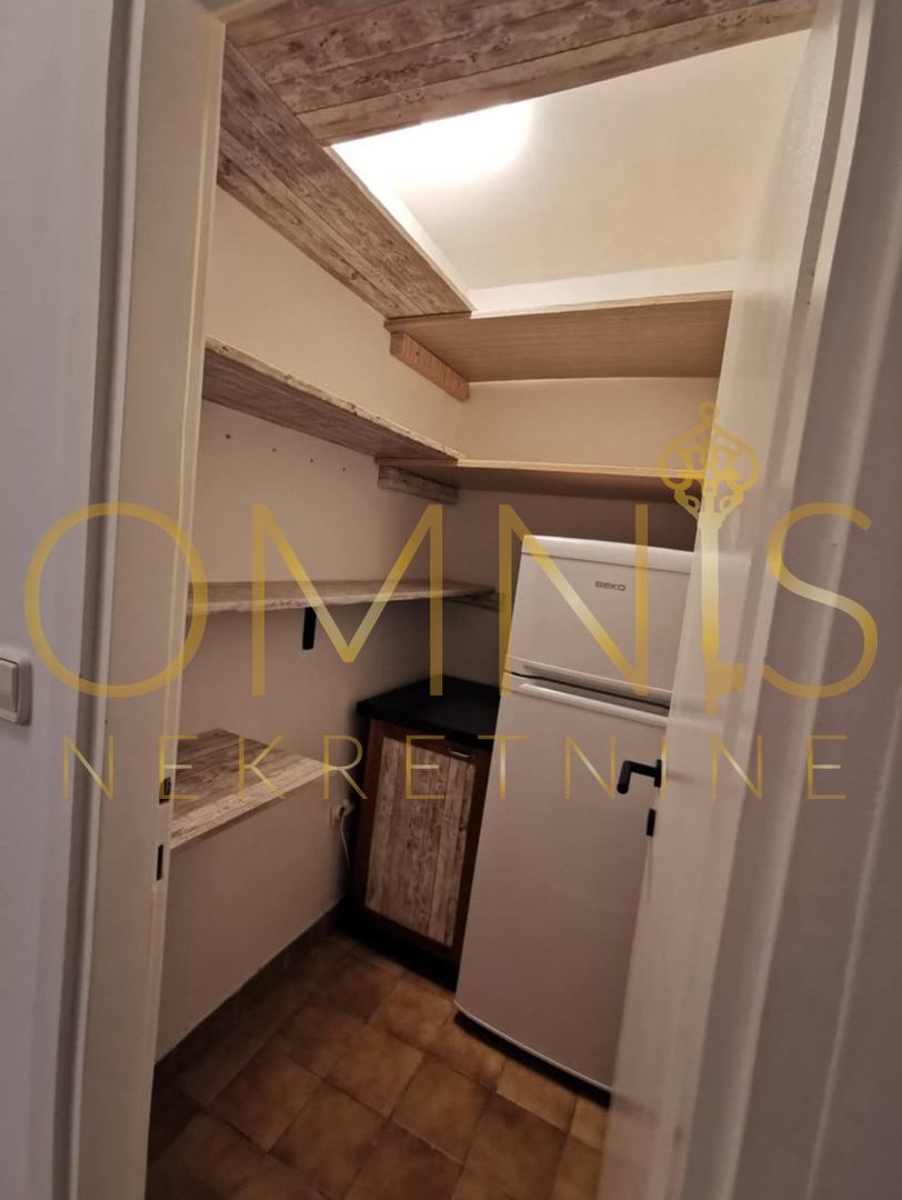 SRDOČI – APPARTAMENTO COMPLETAMENTE ARREDATO 1S+DB, 39 m² – RISTRUTTURATO, ORIENTAMENTO SUD