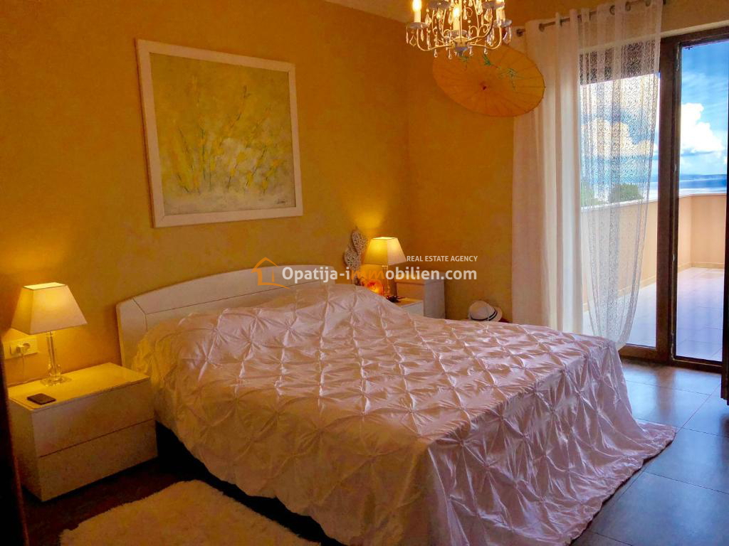 OPATIJA-VILLA CON PISCINA E VISTA MARE