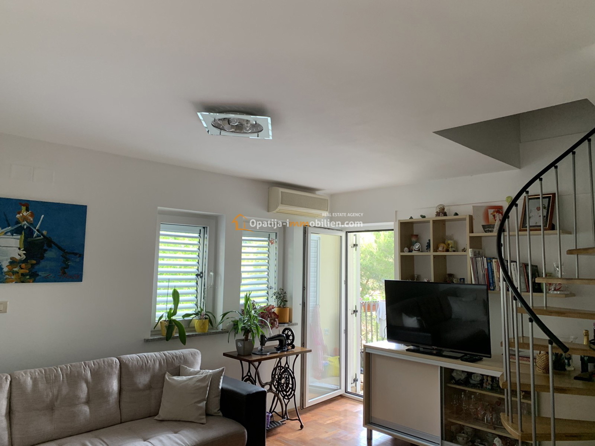 APPARTAMENTO 96 M2 VICINO AL MARE - MOŠĆENIČKA DRAGA