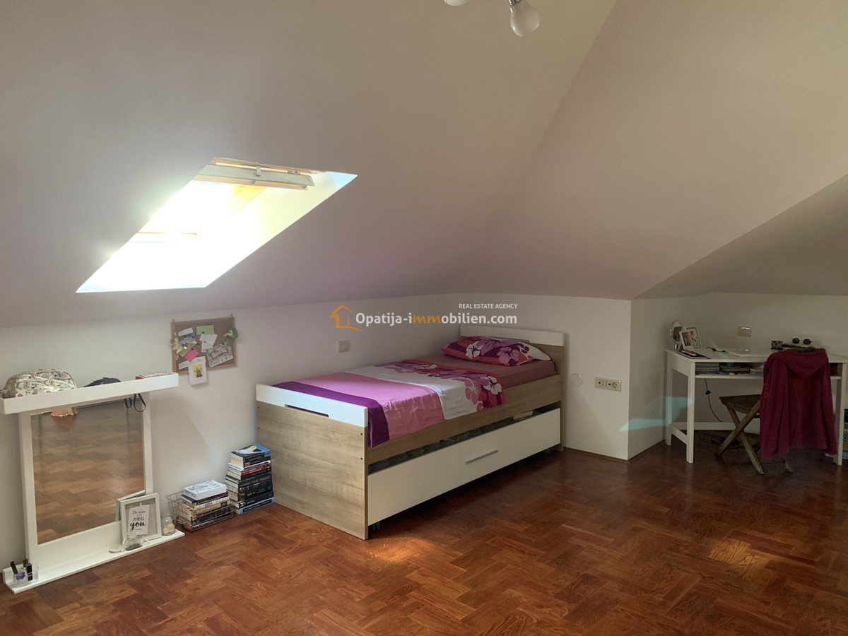 APPARTAMENTO 96 M2 VICINO AL MARE - MOŠĆENIČKA DRAGA