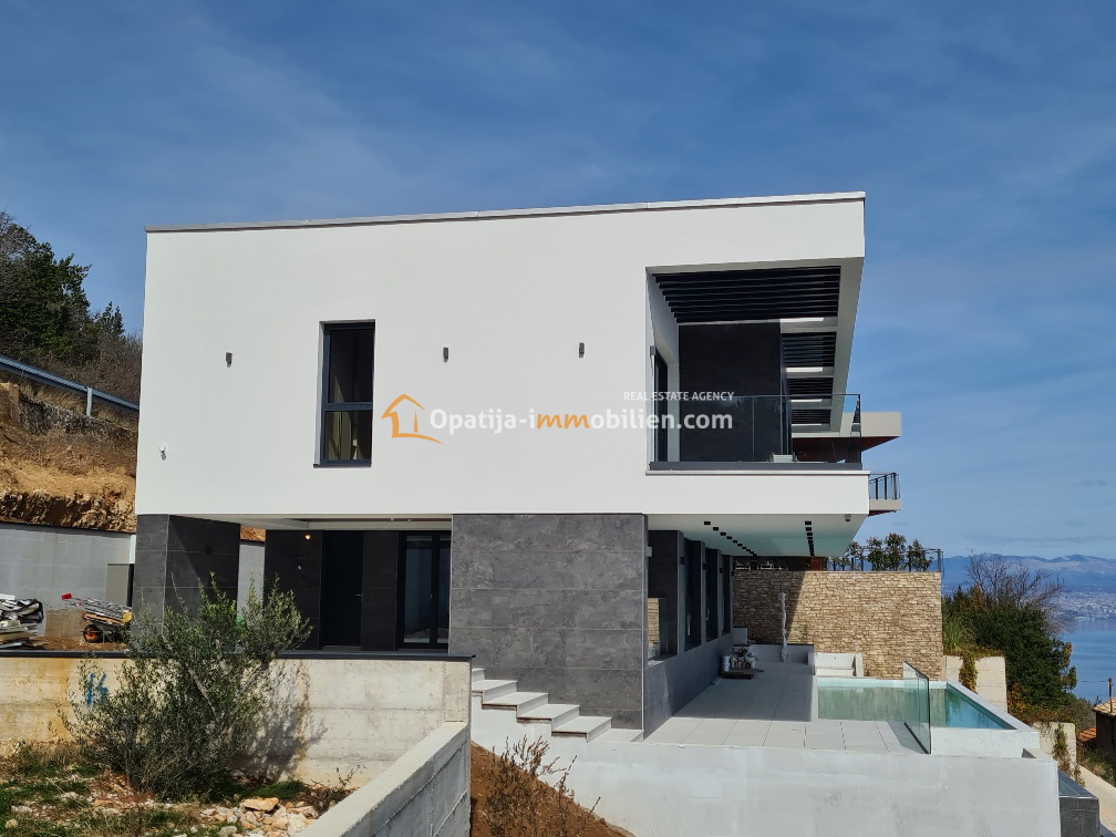 NUOVA VILLA CON PISCINA-OPATIJA RIVIERA-MOŠĆENIČKA DRAGA