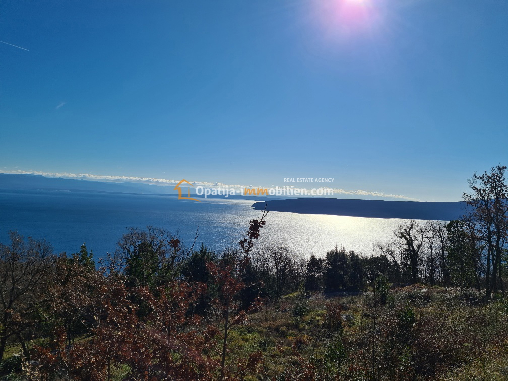 VILLA IN COSTRUZIONE CON SPLENDIDA VISTA MARE E CONTRATTO DI COSTRUZIONE