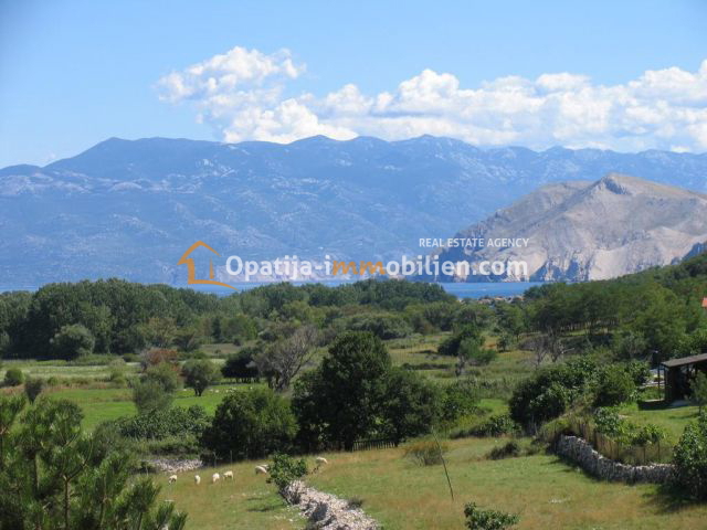 VILLA CON 6 APPARTAMENTI CON PISCINA-BAŠKA