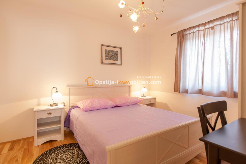 NUOVA VILLA IN PIETRA CON PISCINA-KRK