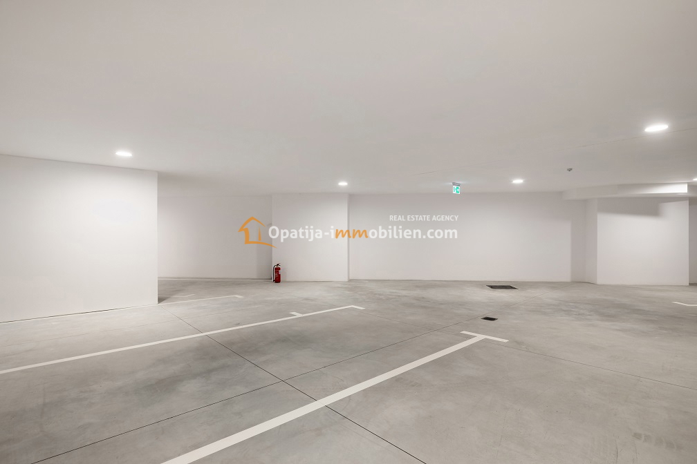 APPARTAMENTO 124 M2 AL PIANO TERRA DI UNA NUOVA COSTRUZIONE CON PISCINA-OPATIJA