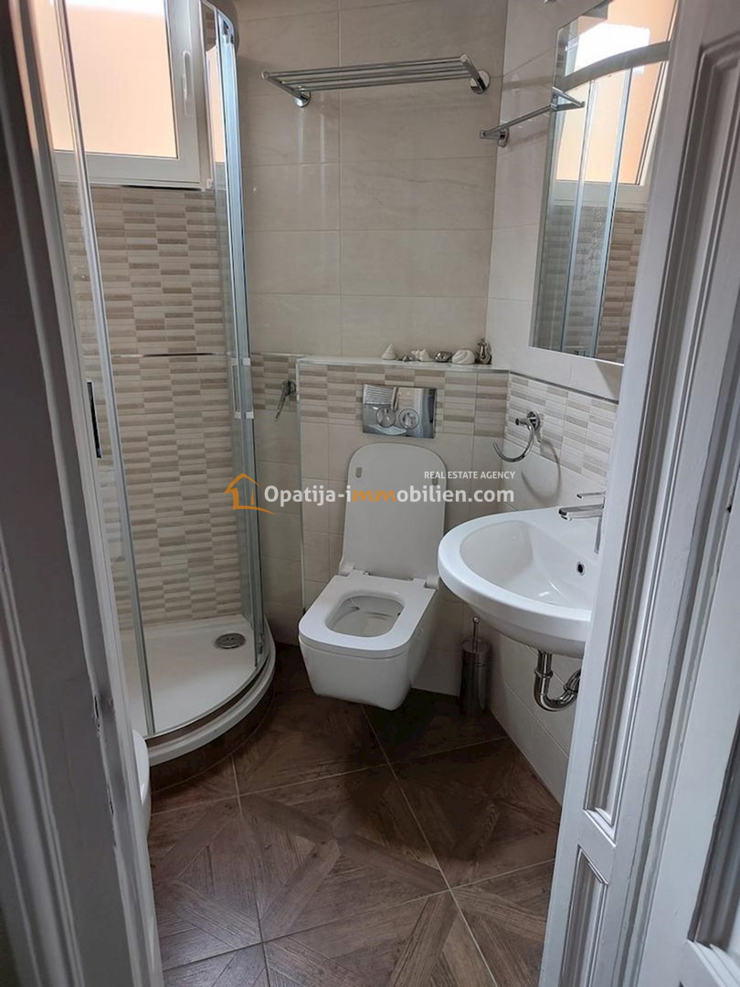 DUE APPARTAMENTI - PIANO TERRA 68 M2 E PRIMO PIANO 47 M2 - VICINO AL CENTRO