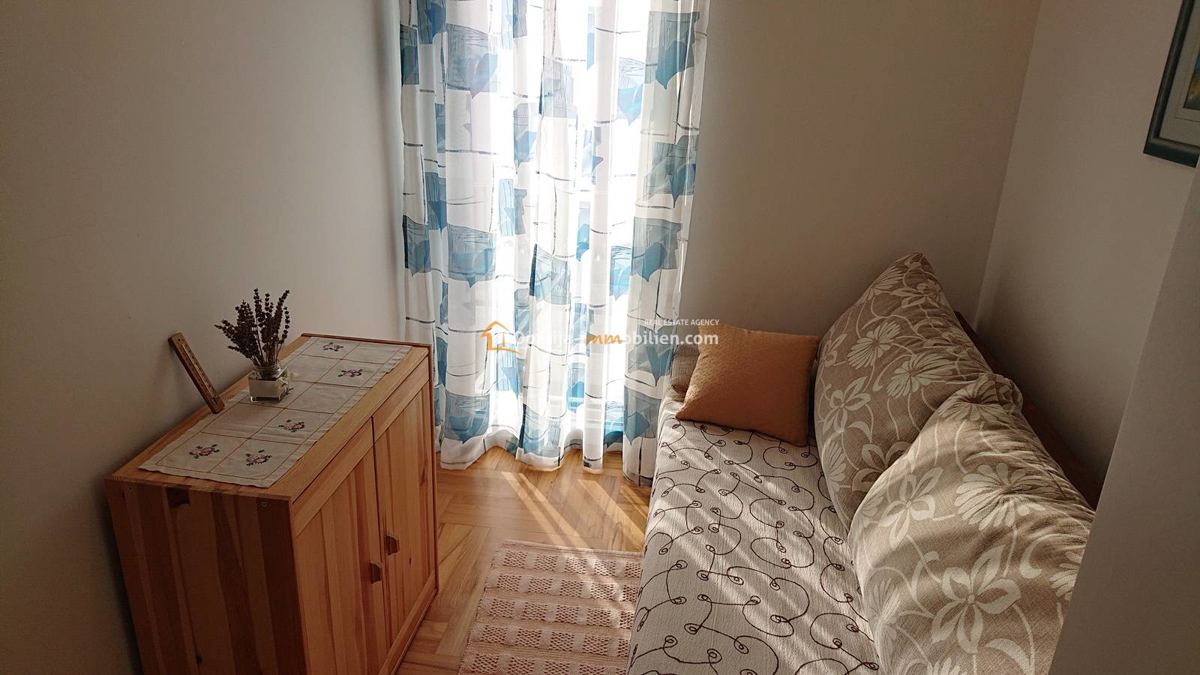 KRK-APPARTAMENTO SU DUE PIANI 93 M2 VICINO AL MARE E AL CENTRO