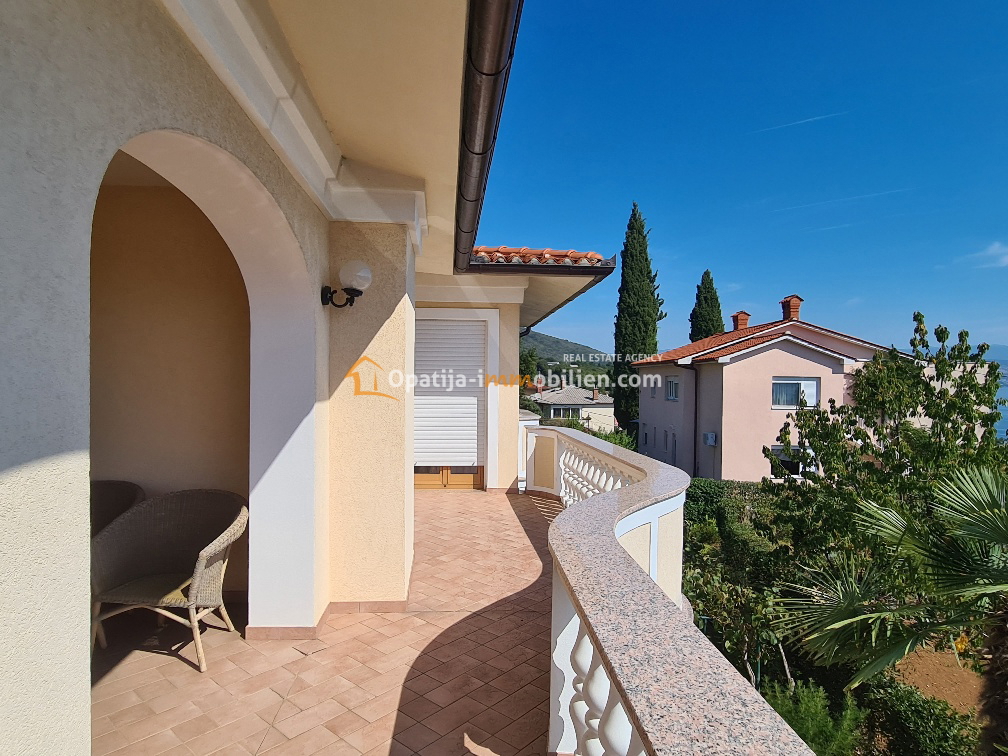 BELLA VILLA A 200 M DAL MARE - RIVIERA DI ABBAZIA