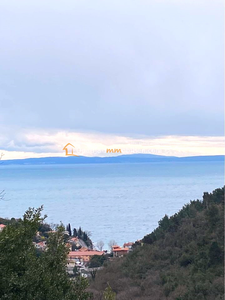 TERRENO EDIFICABILE 1368 CON PERMESSO DI COSTRUZIONE-OPATIJA