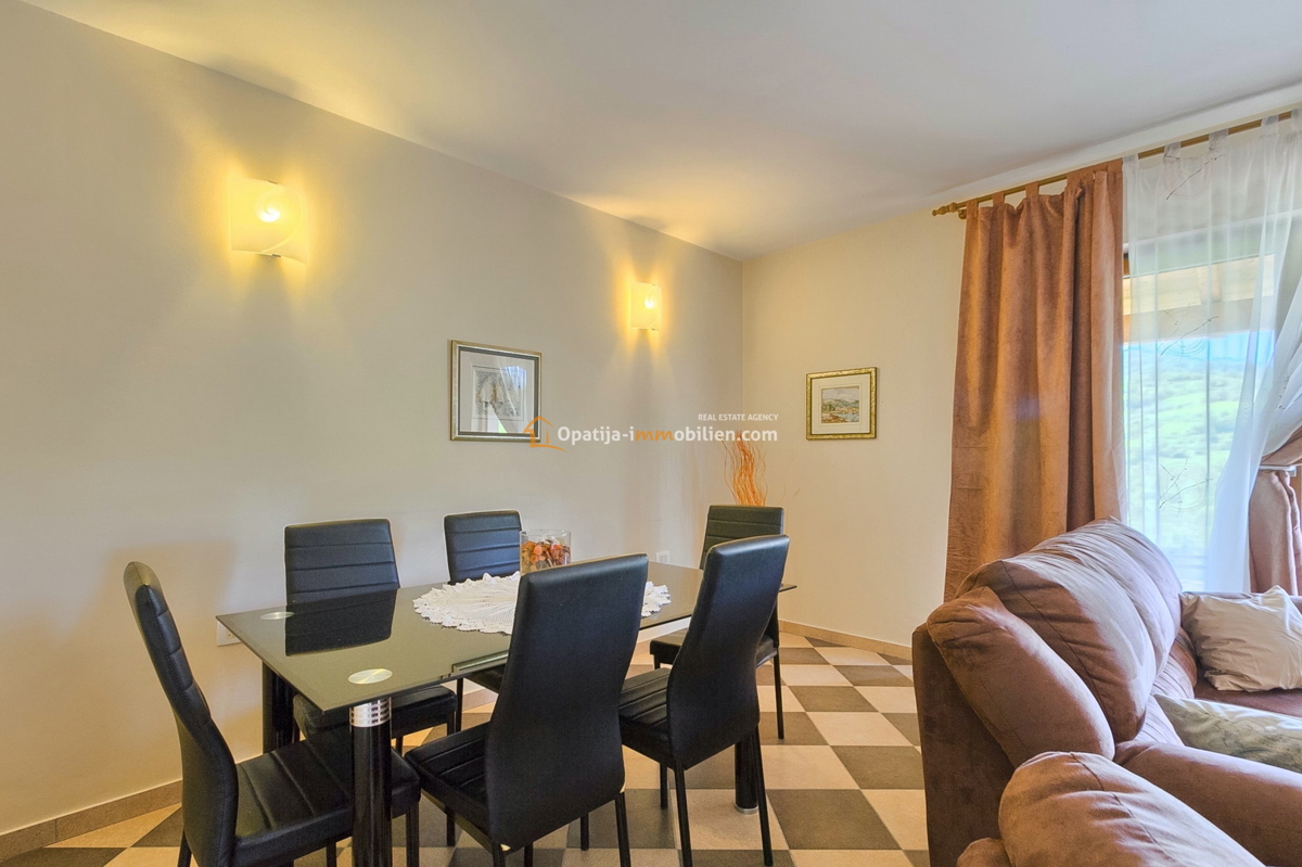 VILLA CON PISCINA 270 MQ - DINTORNI DI PAZINA - ISTRIA