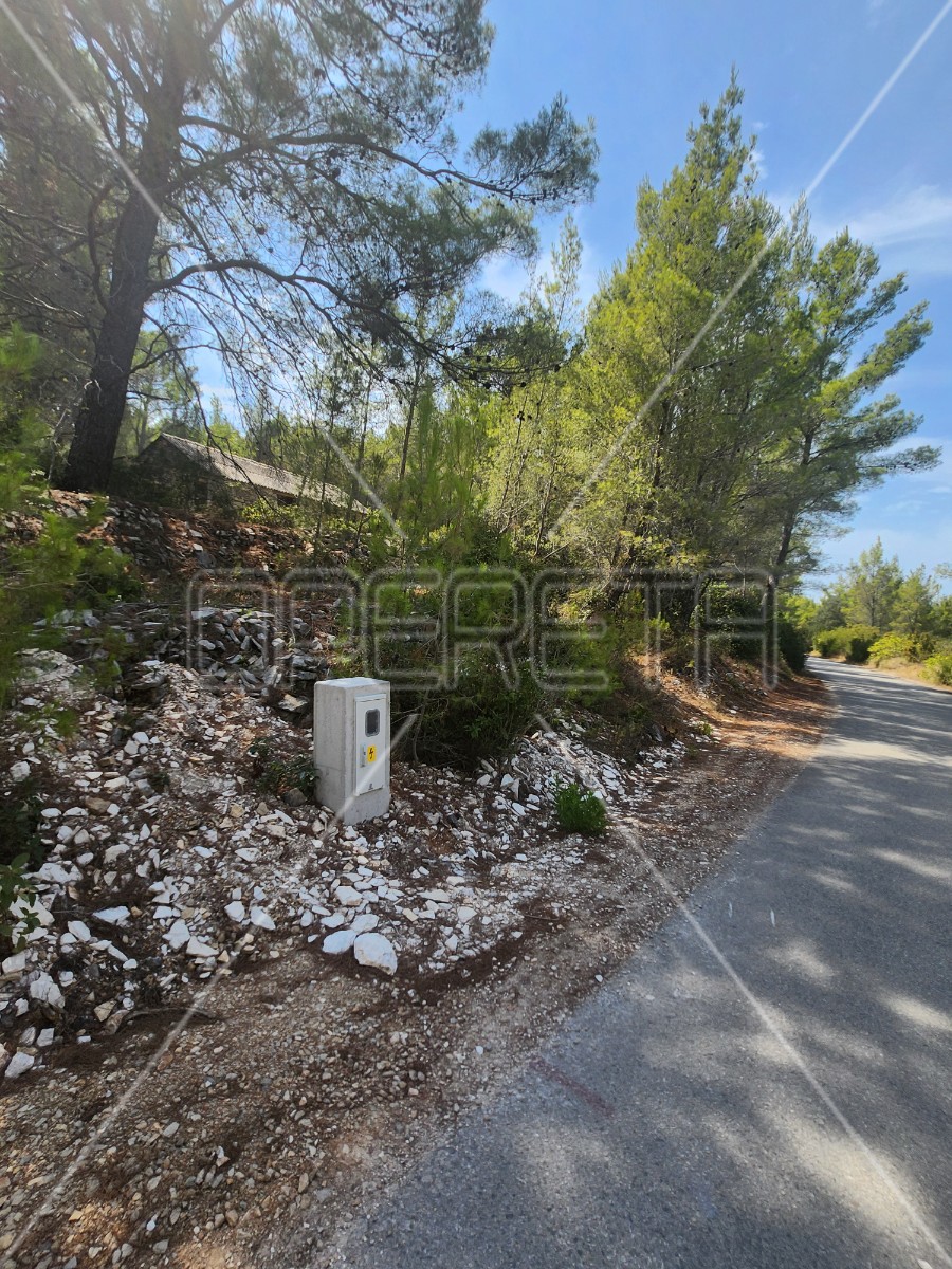 Terreno agricolo con casa – Prigradica, Korčula