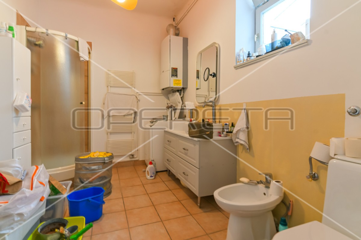 Vendita, Appartamento, Centar, Gundulićeva , 3l, 140m2