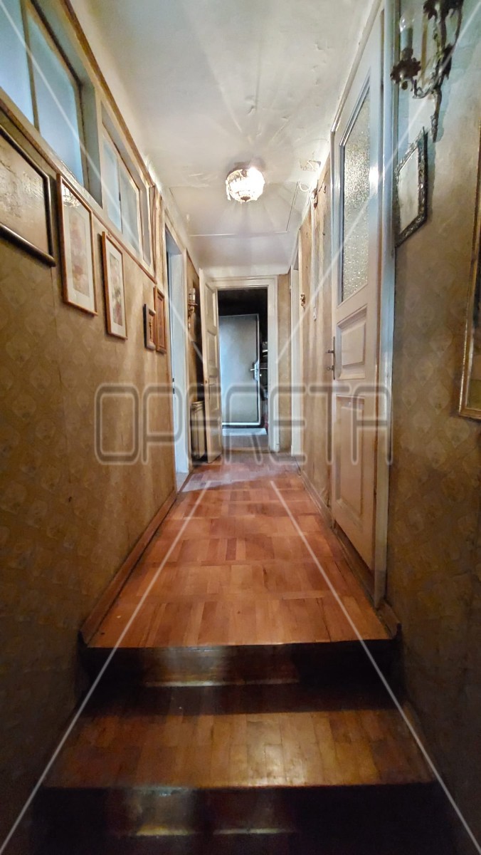 Vendita, Appartamento, Centar, Kamenita vrata, 4l, 88m2