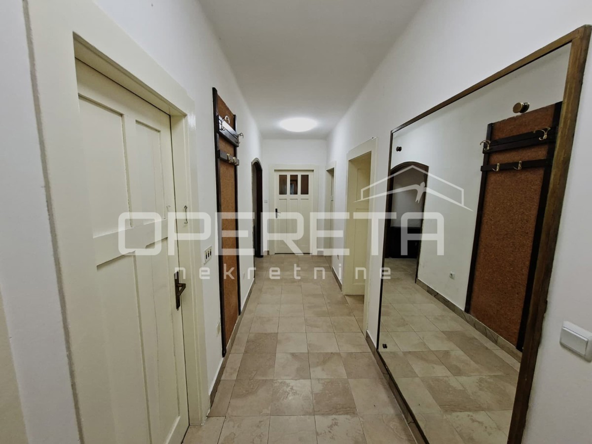 Appartamento Split, Manuš, in vendita, 75,81 m2