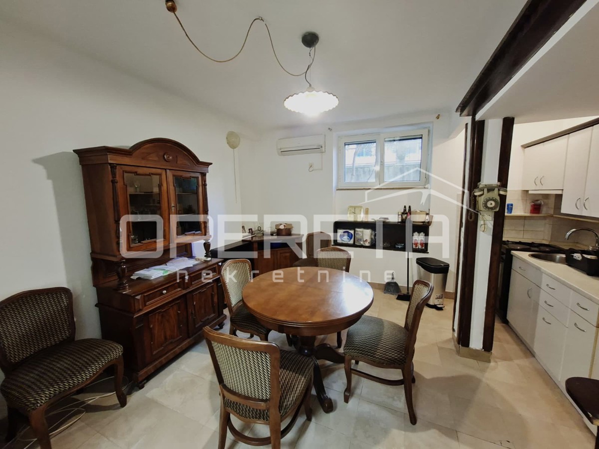 Appartamento Split, Manuš, in vendita, 75,81 m2