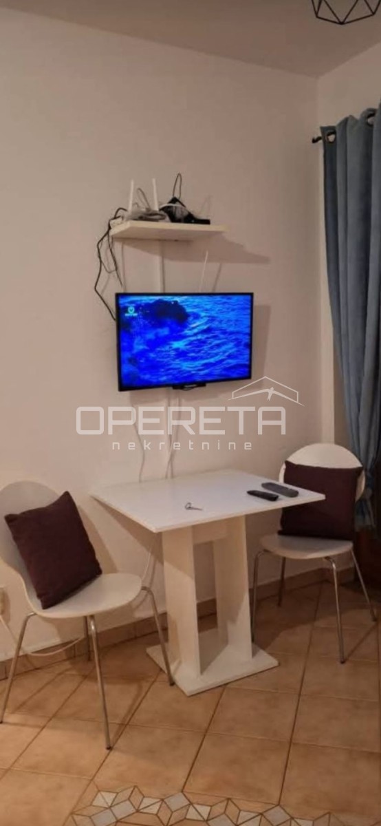 Istria, Rovigno, appartamento di 27 m2 con camera separata vicino al centro