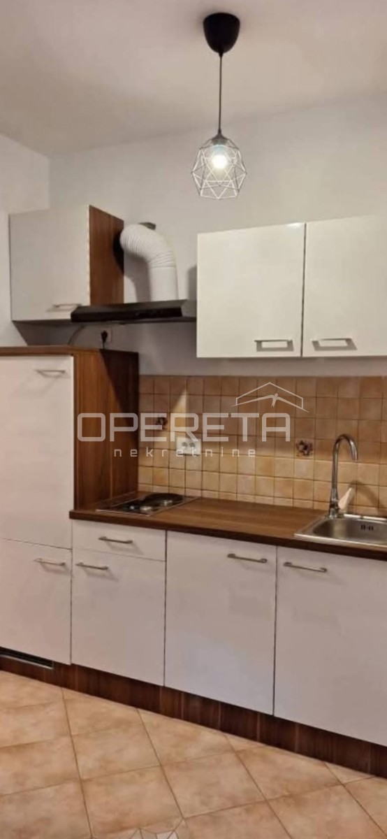 Istria, Rovigno, appartamento di 27 m2 con camera separata vicino al centro