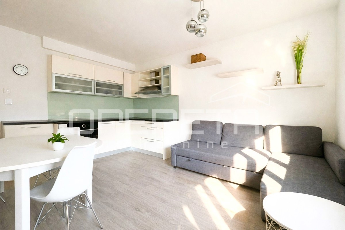 Vendita, Appartamento, Kvatrić, Heinzelova, 2l, 39m2