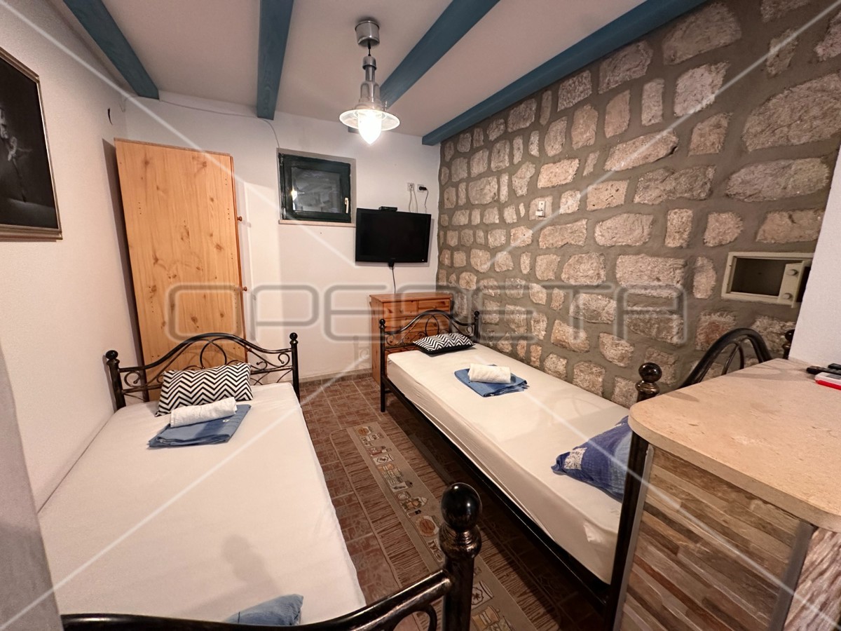 Casa in pietra 105 m2 – fascino e atmosfera mediterranea, Ston