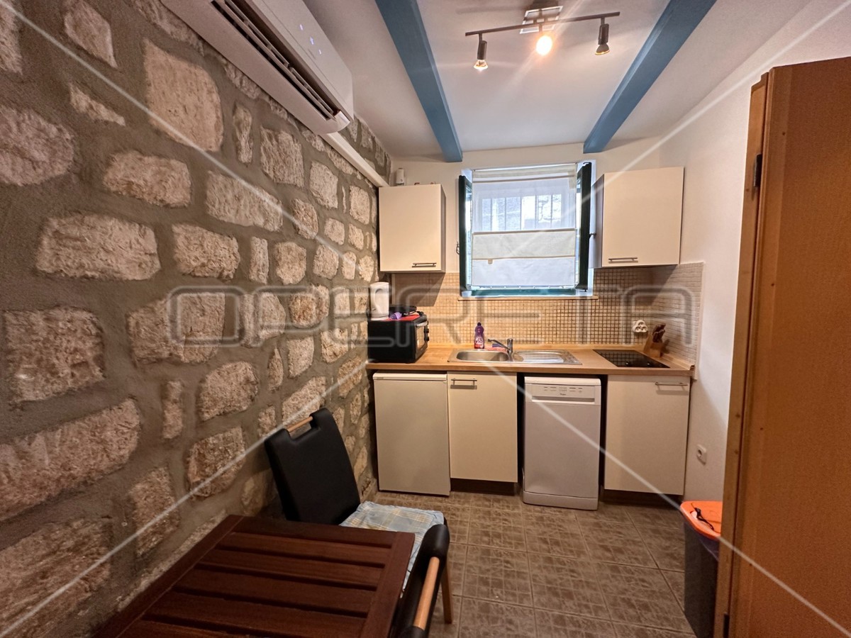 Casa in pietra 105 m2 – fascino e atmosfera mediterranea, Ston