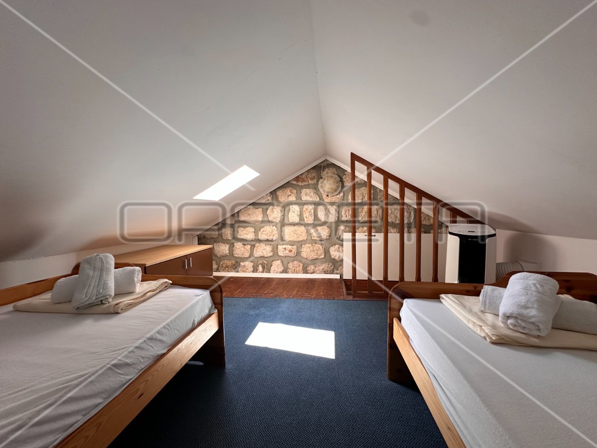 Casa in pietra 105 m2 – fascino e atmosfera mediterranea, Ston