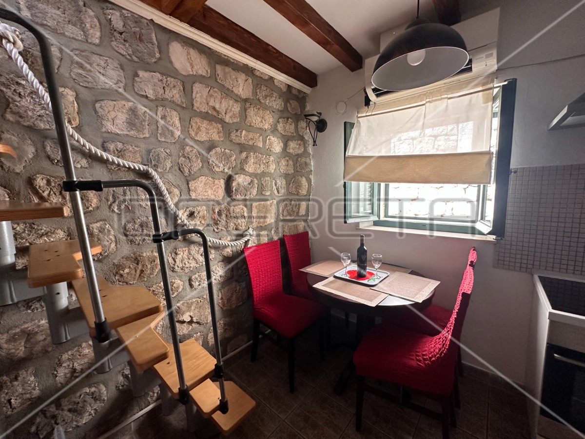 Casa in pietra 105 m2 – fascino e atmosfera mediterranea, Ston