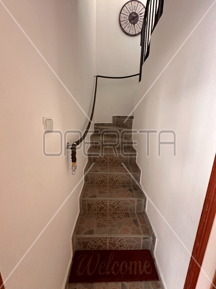 Casa in pietra 105 m2 – fascino e atmosfera mediterranea, Ston