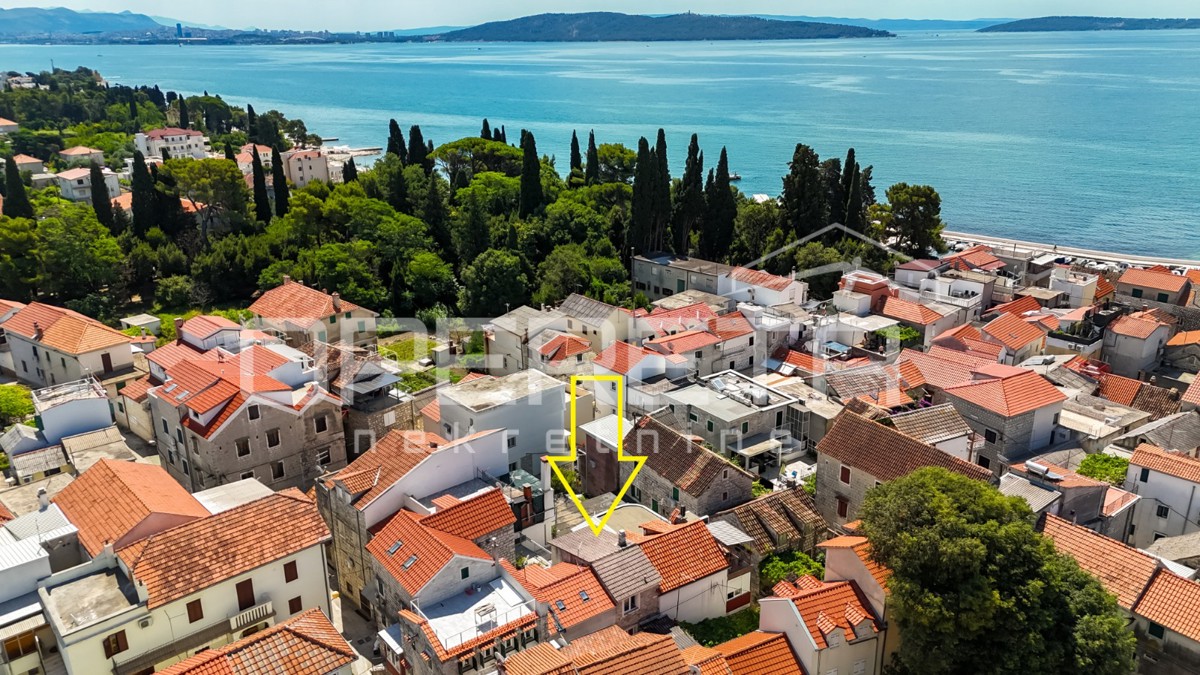 Casa a schiera nel centro storico, Kaštel Lukšić, 90 m2